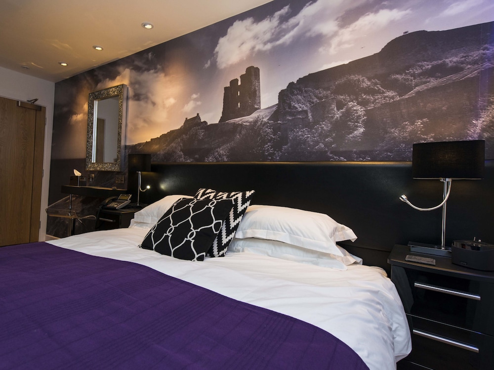 mayfield hotel