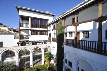 Smart Suites Albaicin Apartamentos,Andalusia>>Granada,3 star