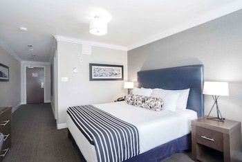 sandman signature prince george hotel