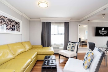 sandman signature toronto airport hotel