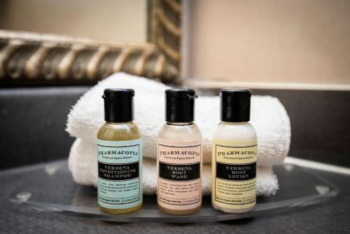 sandman suites vancouver on davie