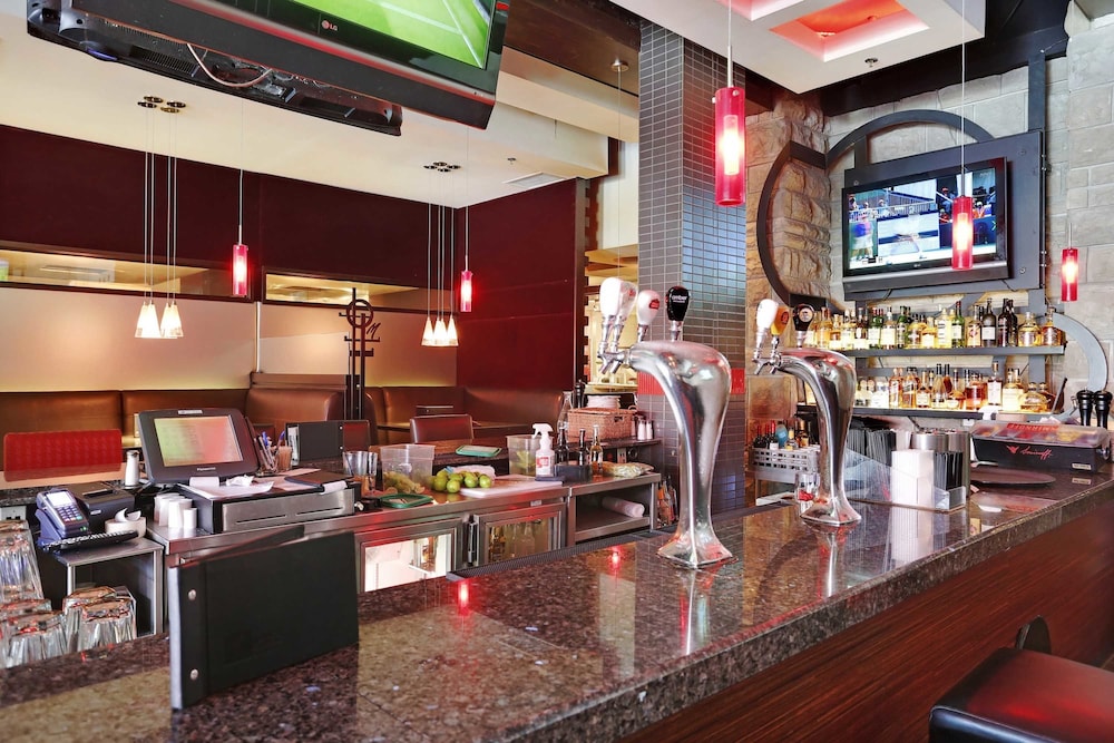 sandman suites vancouver on davie