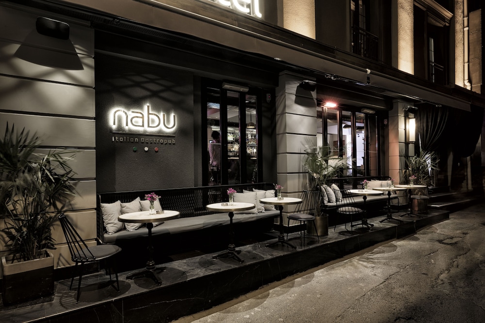 nabu hotel