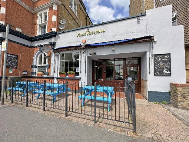 royal hotel sheerness