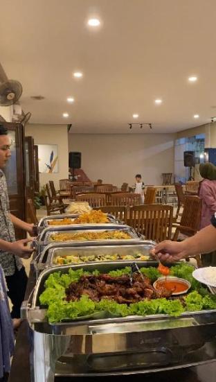 Holiday Beach Inn,West Java>>Pangandaran,3 star