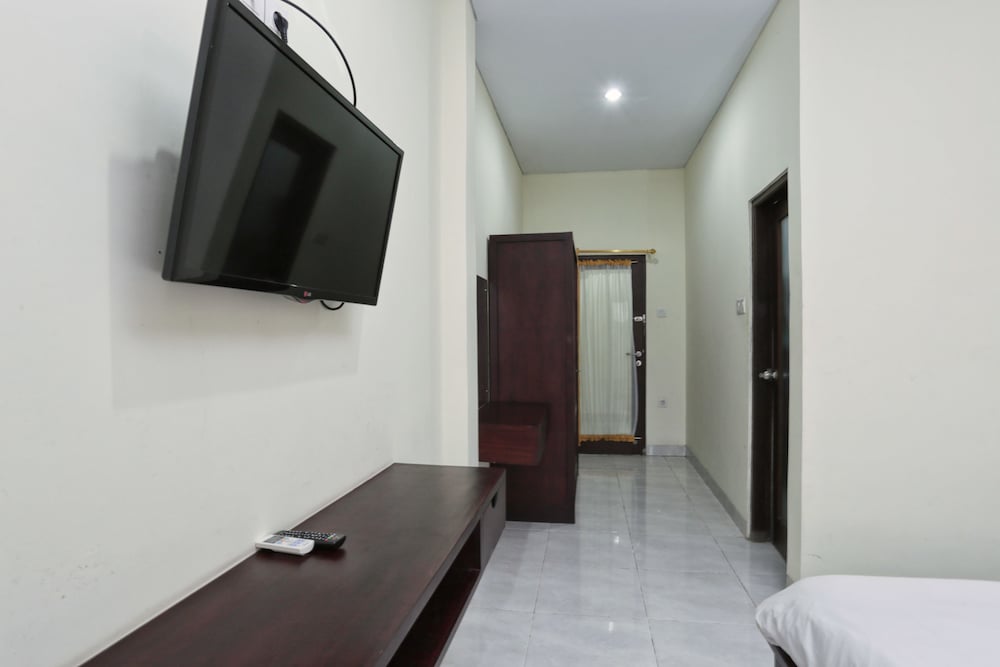 reddoorz benesari 2