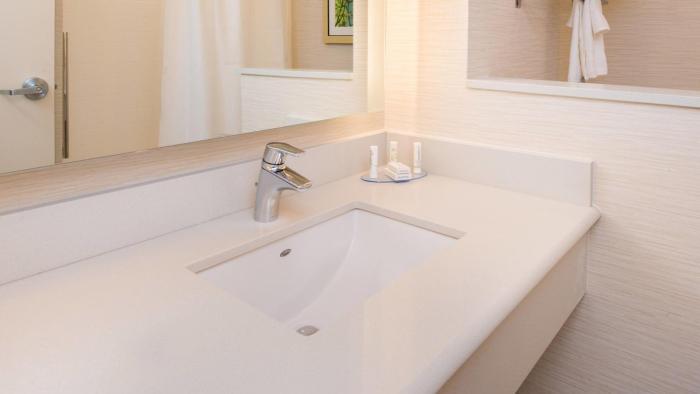 fairfield inn and suites by marriott akron stow