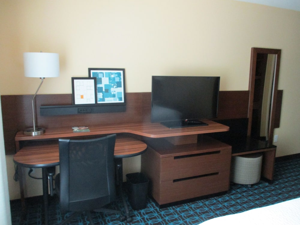 fairfield inn and suites fremont
