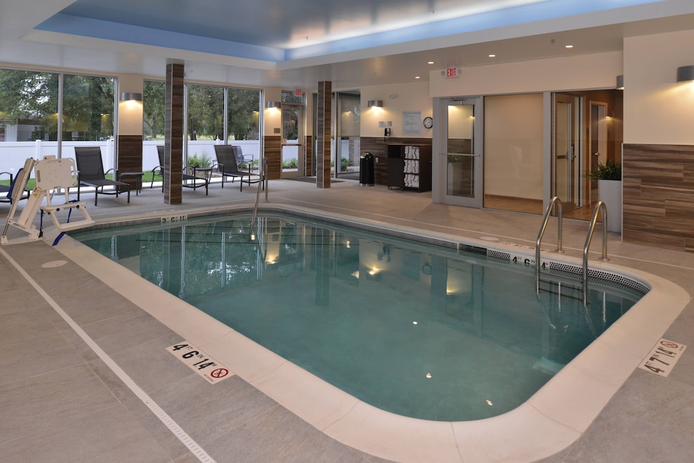 Fairfield Inn & Suites Fremont,Dodge County>>Dodge,3 star