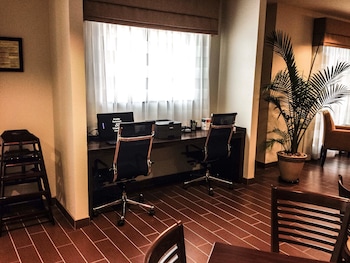 sleep inn and suites ofallon mo technology drive