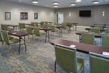 Fairfield Inn & Suites By Marriott Chicago Schaumburg,Chicago>>Bedford Park,3 star