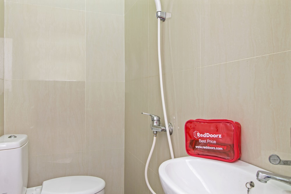 reddoorz mangga besar 2