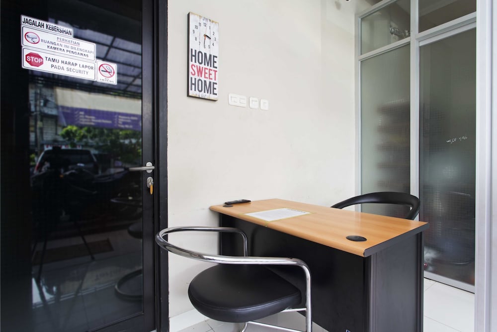 reddoorz mangga besar 2