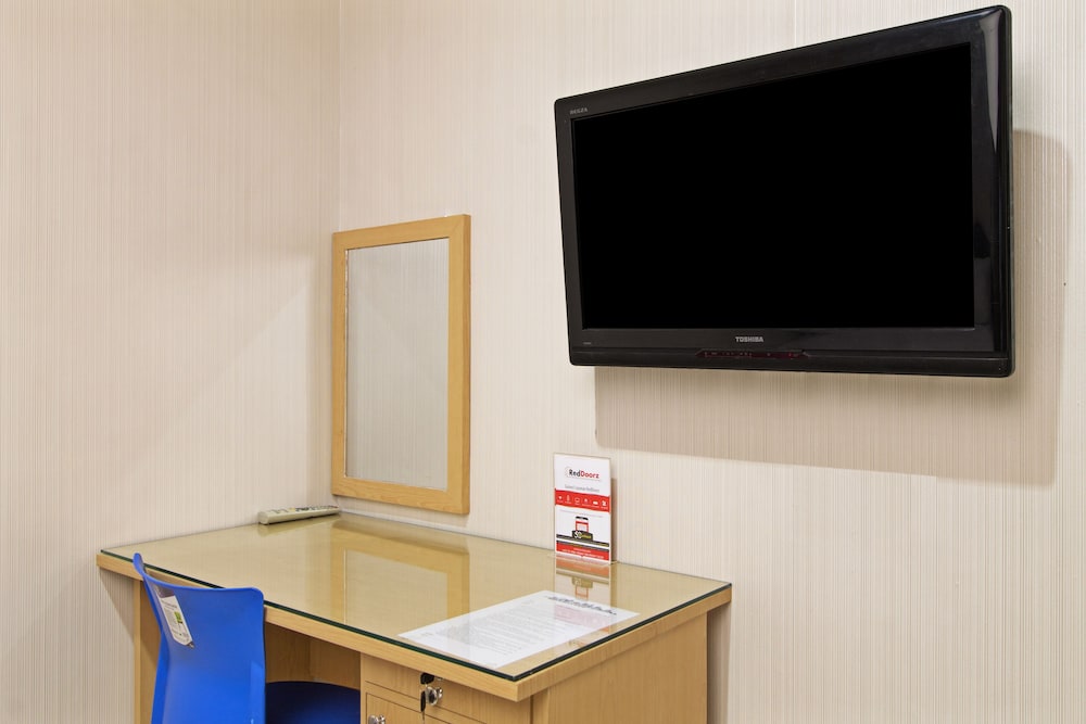 reddoorz mangga besar 2