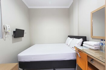 reddoorz mangga besar 2