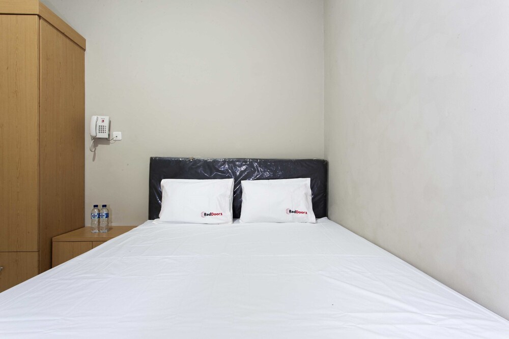 reddoorz mangga besar 2