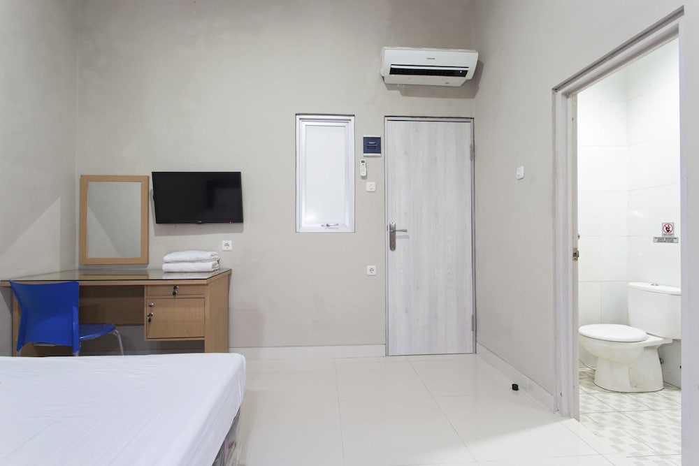 reddoorz mangga besar 2