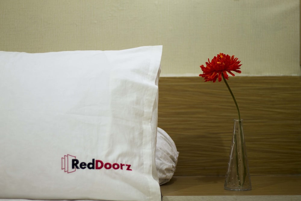 reddoorz mangga besar 2