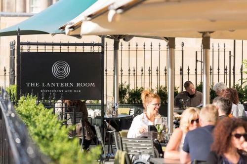 courtyard by marriott edinburgh