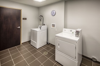 sleep inn and suites airport
