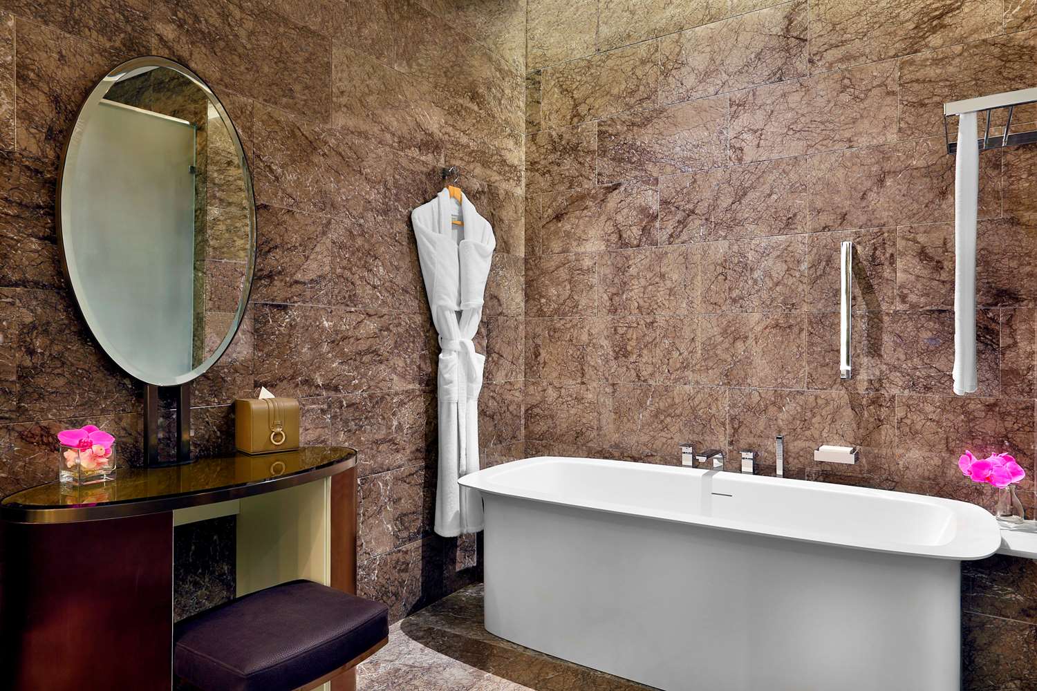 alrayyan hotel doha curio collection by hilton