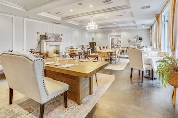 waterline villas and marina autograph collection