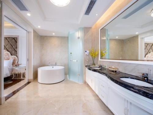 vienna classic hotel dongguan changan west station morden city