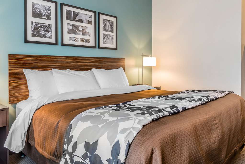sleep inn and suites cumberland lavale
