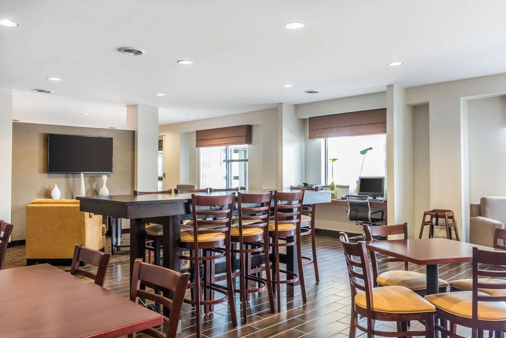 sleep inn and suites cumberland lavale