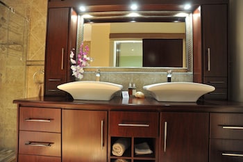 sunset manor guest house