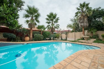 sunset manor guest house