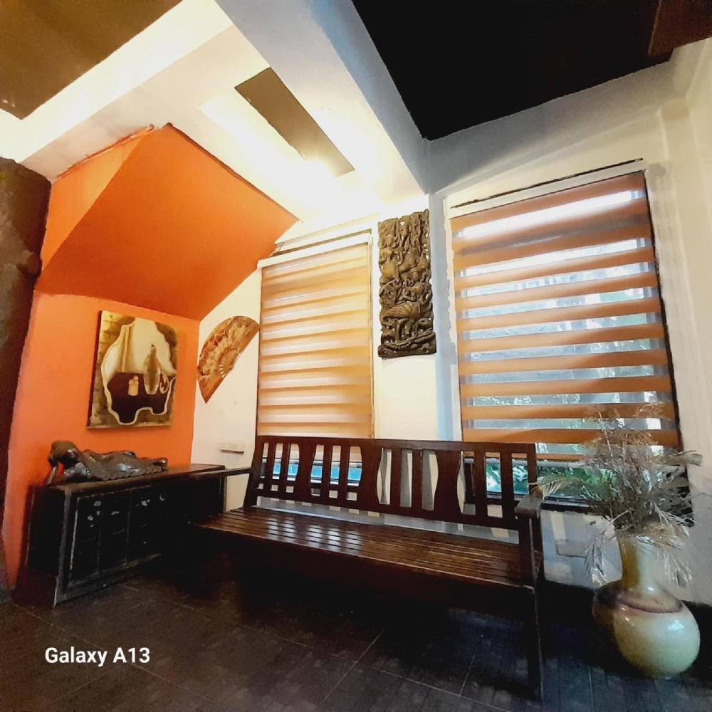 antonios pension house