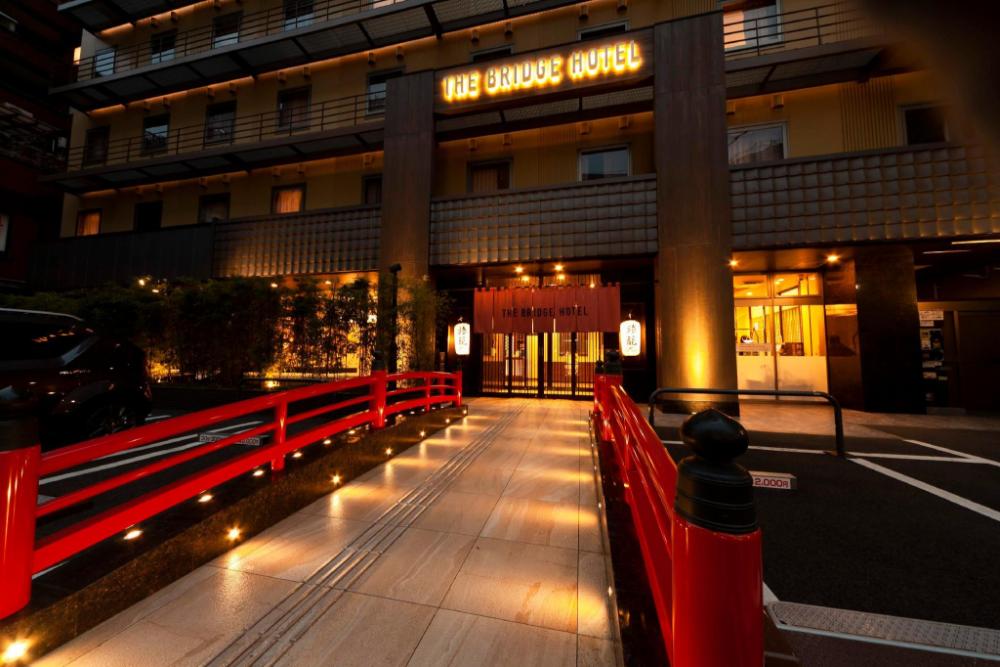 the bridge hotel shinsaibashi
