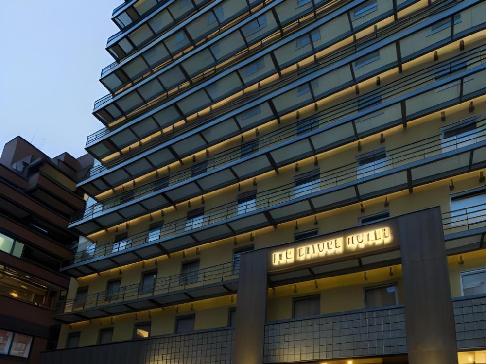 the bridge hotel shinsaibashi