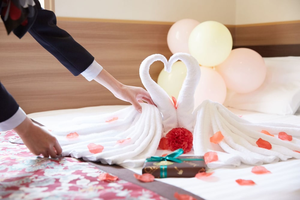 the bridge hotel shinsaibashi