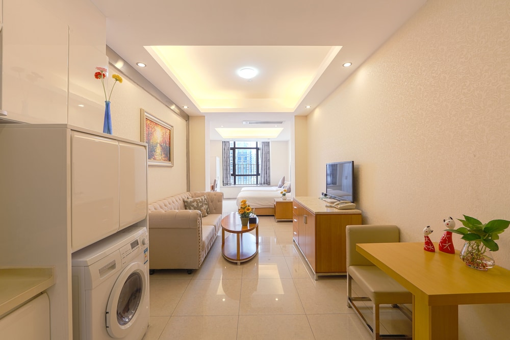 royal river apartment