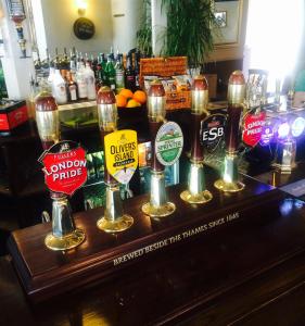 The Swan Inn,Hounslow>>Croydon,3 star