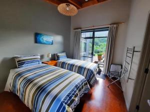 piha beachstay hostel