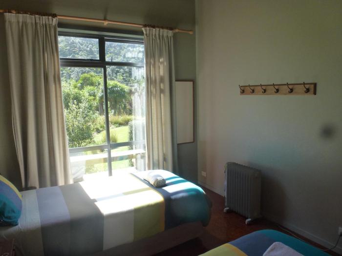 piha beachstay hostel