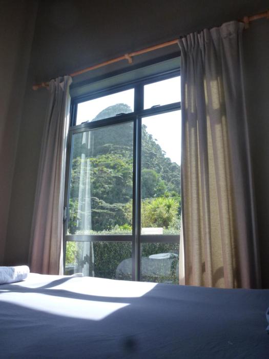 piha beachstay hostel
