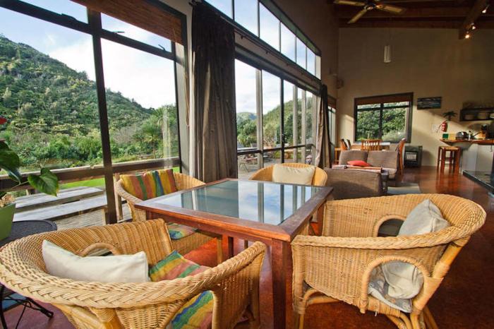 piha beachstay hostel