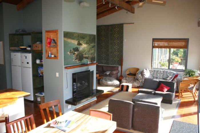 piha beachstay hostel