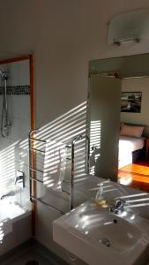 piha beachstay hostel