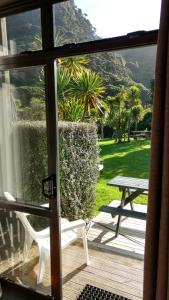 piha beachstay hostel