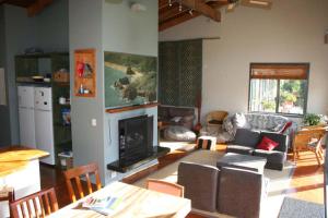 piha beachstay hostel