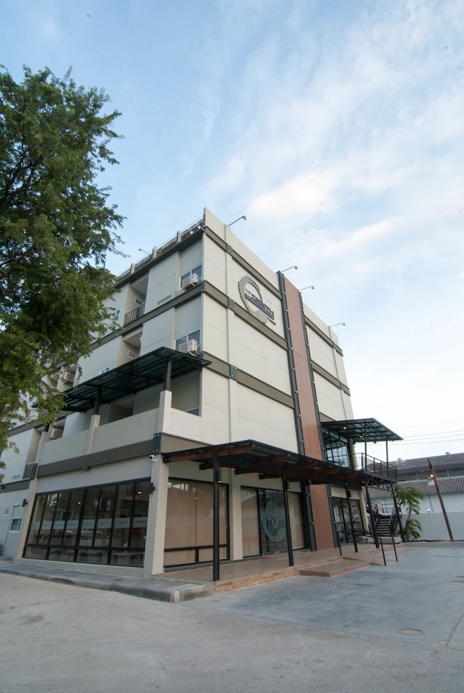 zenith residence hotel