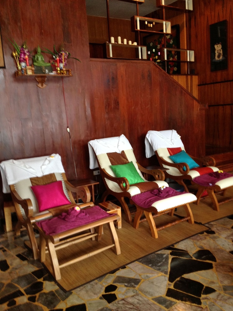 the loft seaside sriracha