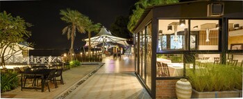 the loft seaside sriracha