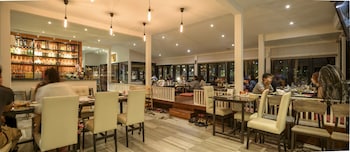 the loft seaside sriracha