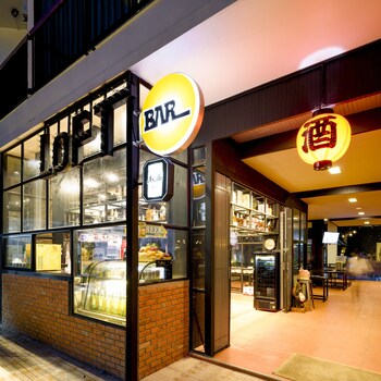 the loft seaside sriracha